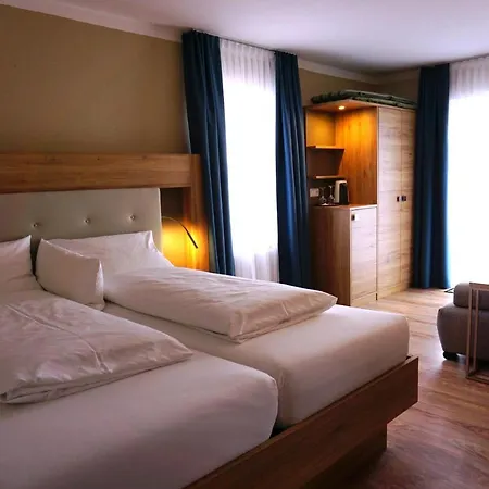 Гостевой дом Julia 4*